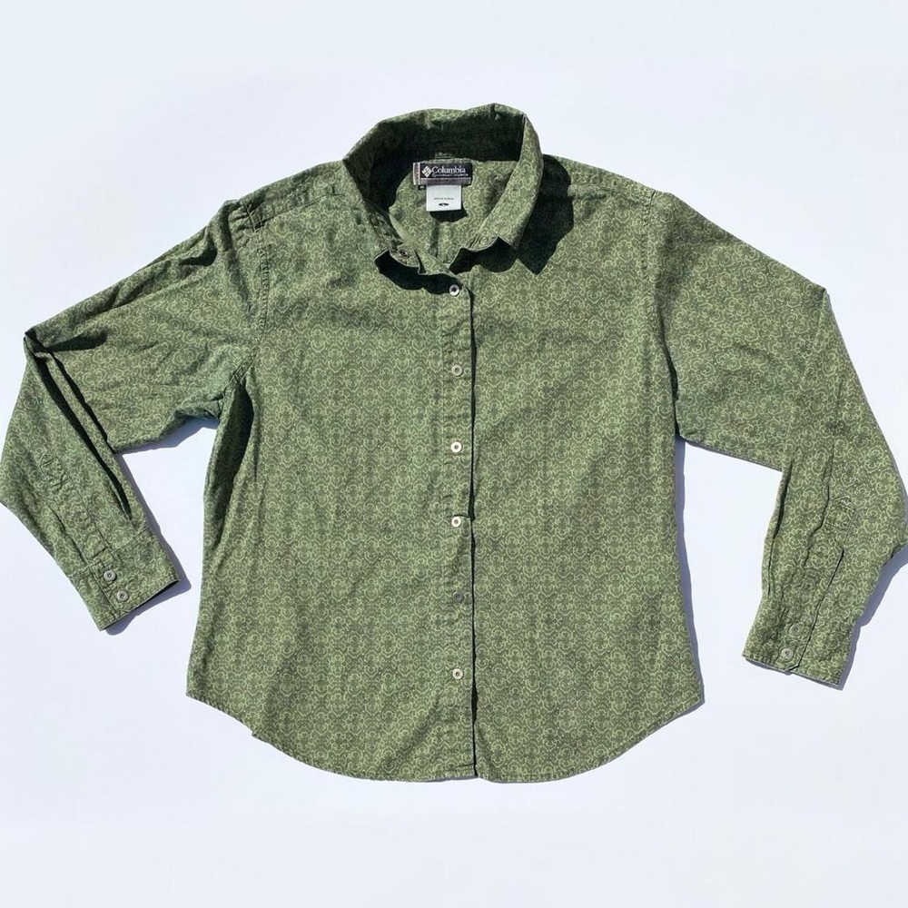 Columbia Green button up long sleeve Womens Large Hiking Outdoor Granola Camping